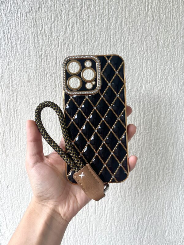 Case elegant con sujetador